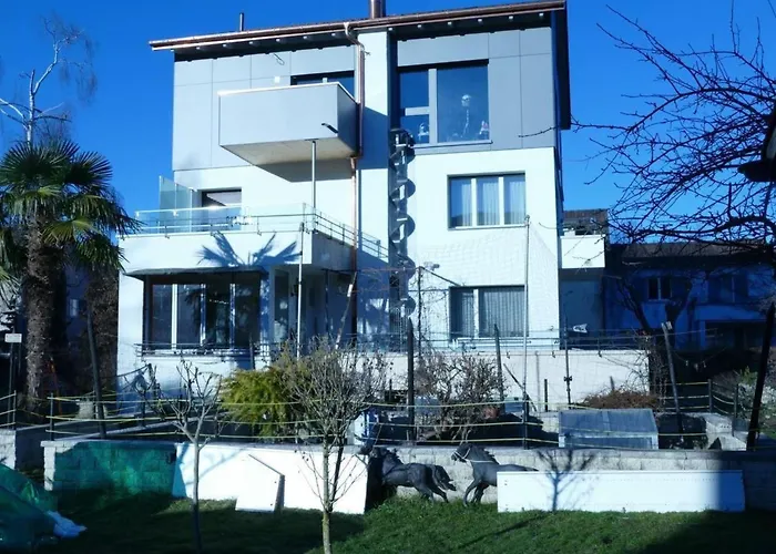 Casa Blumer - Mit 1200m2 Garten By Interhome