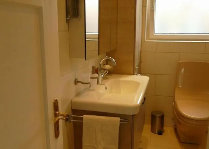 Casa Blumer - Mit 1200m2 Garten By Interhome Tatil Evi Zürih