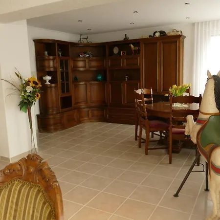 Casa Blumer - Mit 1200m2 Garten By Interhome