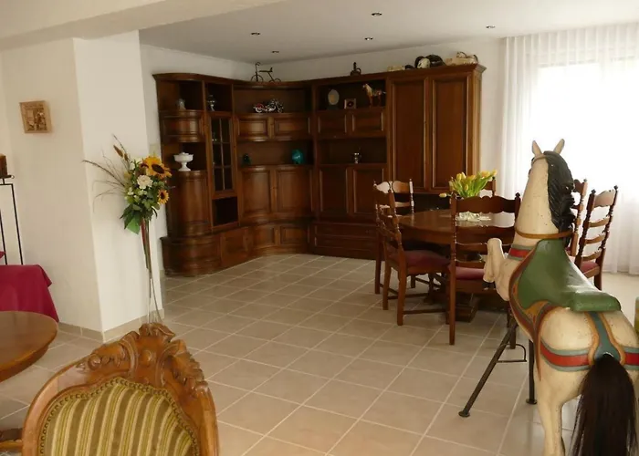 Casa Blumer - Mit 1200m2 Garten By Interhome