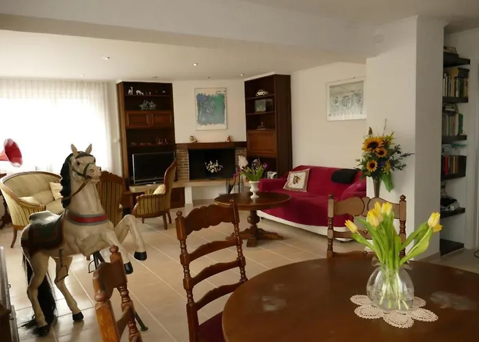 Casa Blumer - Mit 1200m2 Garten By Interhome بيت للعطل *